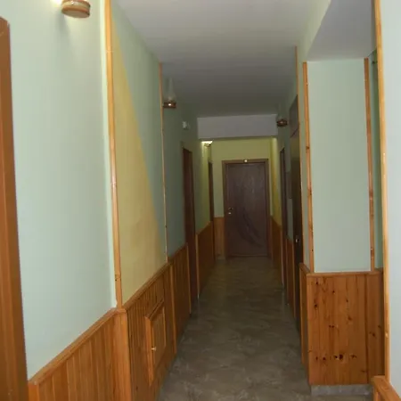 Хотел варненци