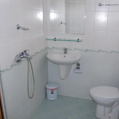 Hotel варненци 2*